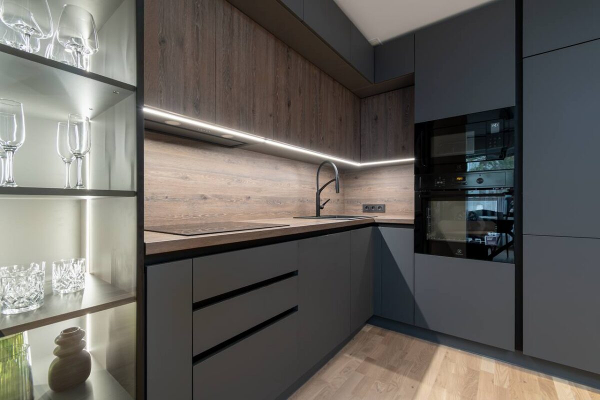 36a980e5-ac94-4f0a-b42f-f6bdc04f79e0